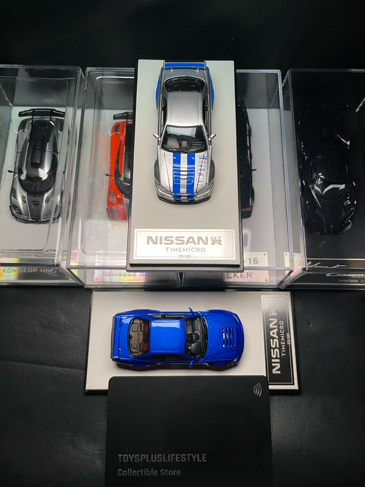 1:64 SCALE COLLECTIBLES
