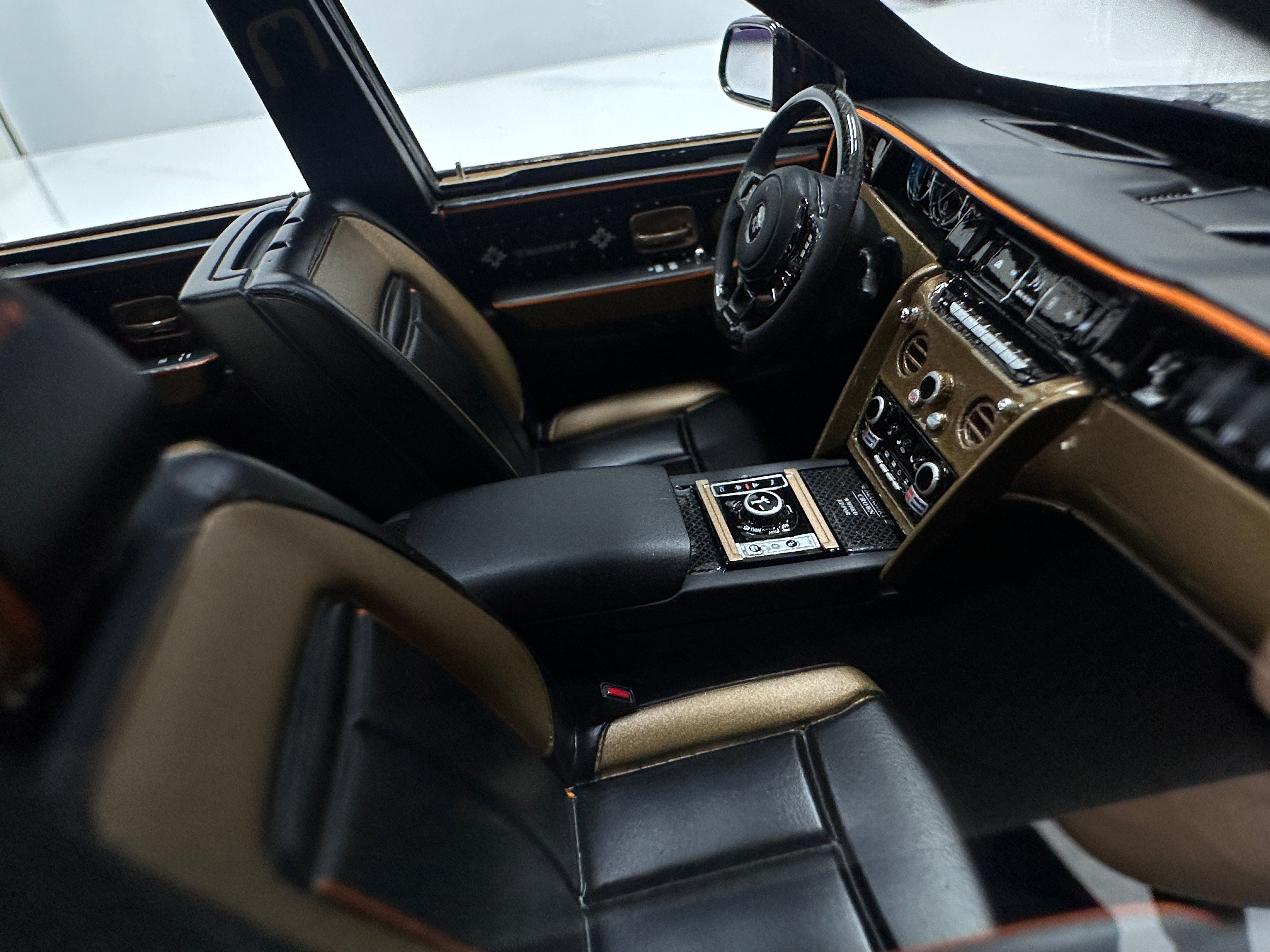 Mansory Rolls Royce Cullinan 1:18 Scale Model