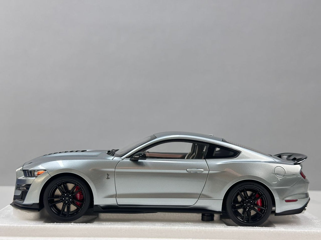 AUTOART Ford Mustang Shelby GT500