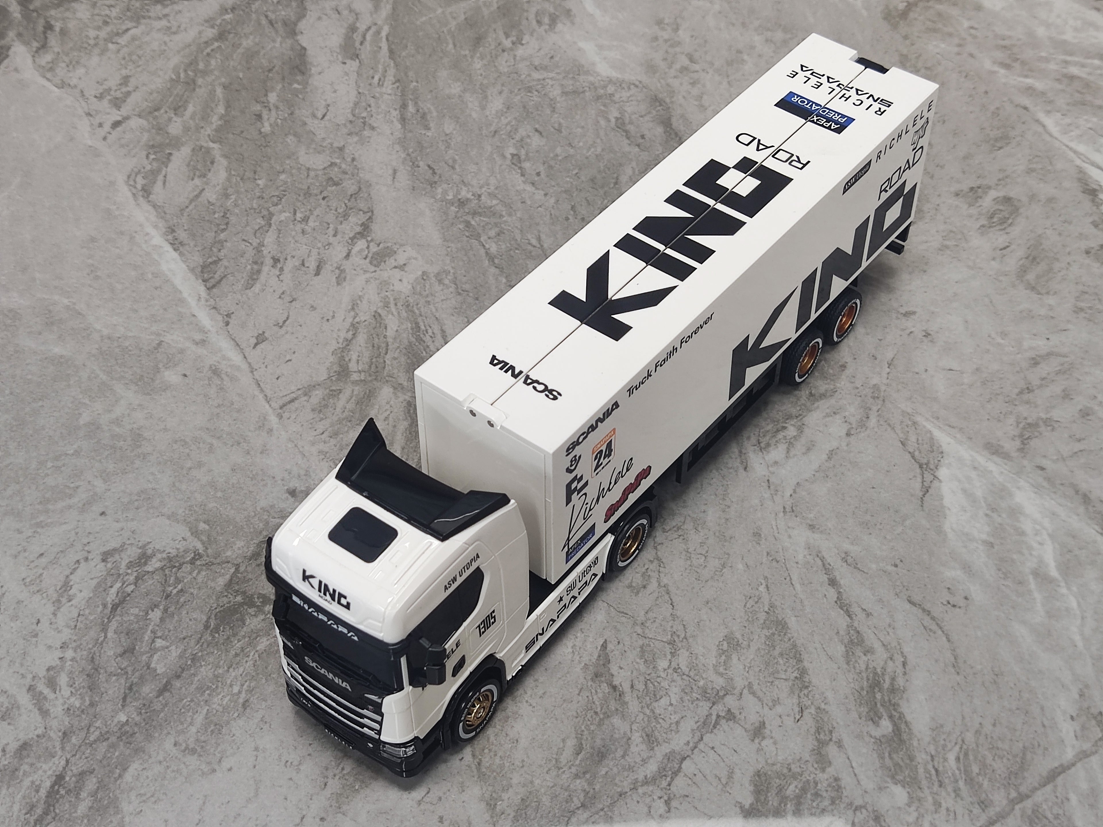 Truck