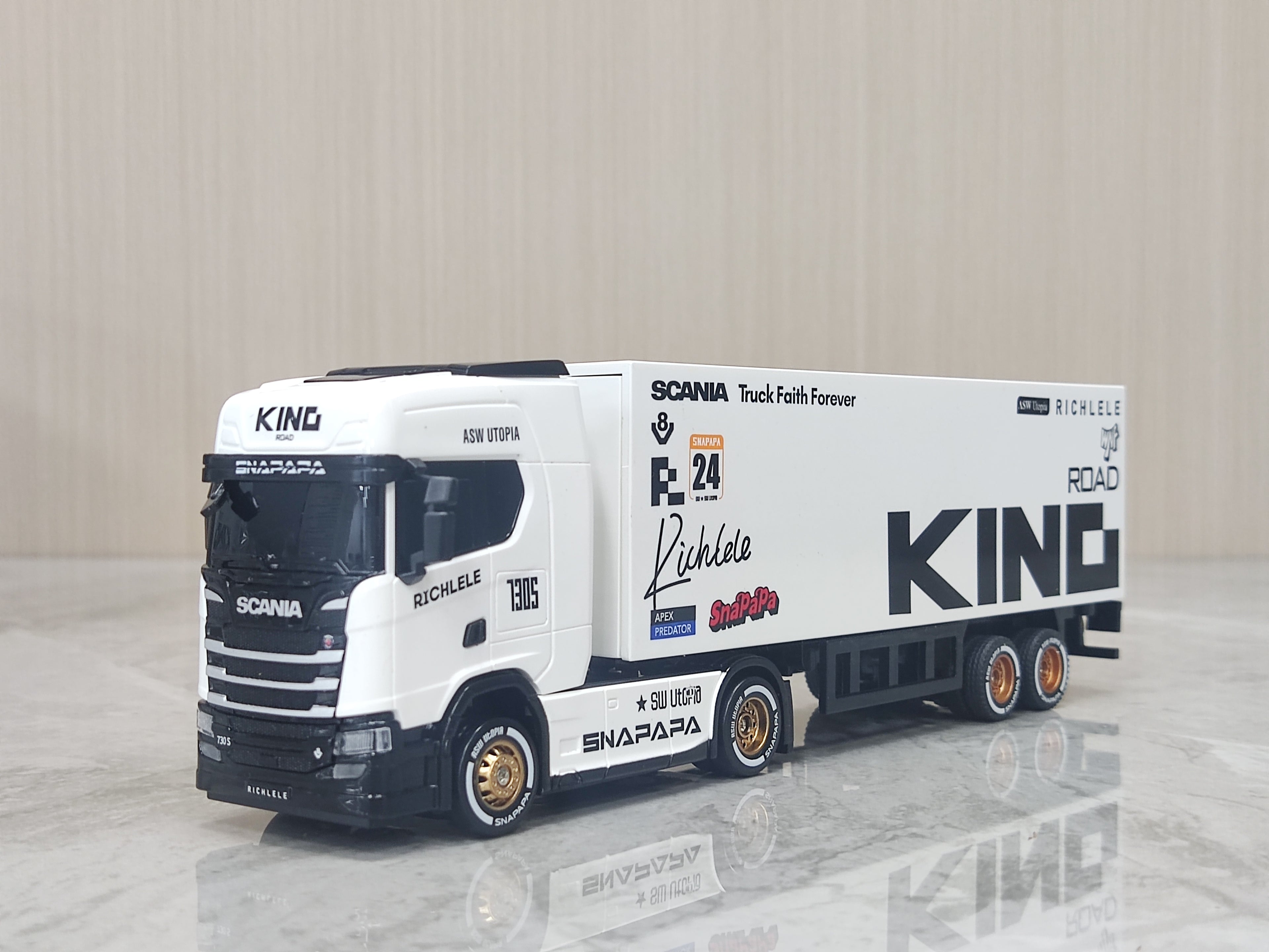 Truck