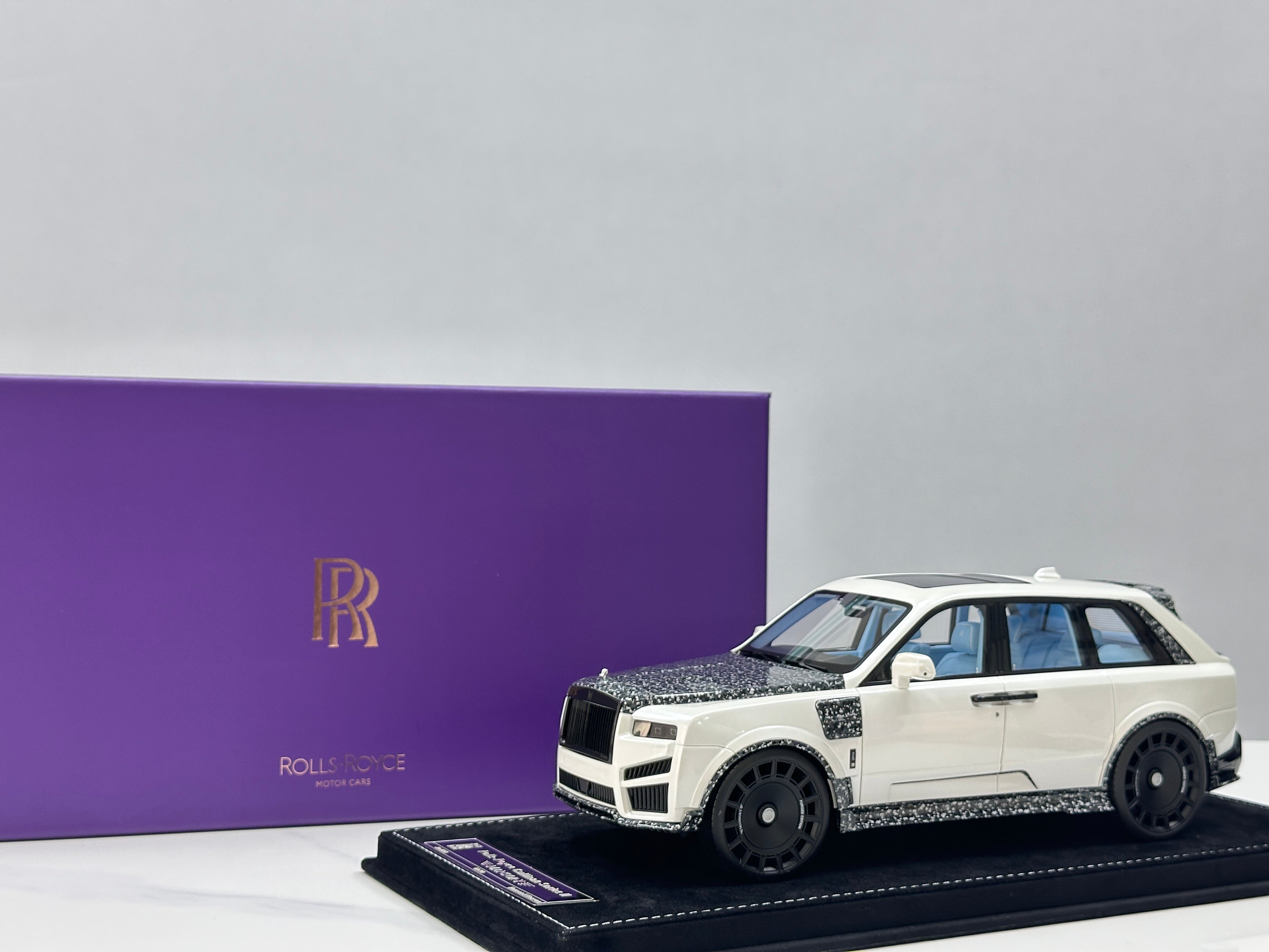 Mansory Rolls Royce Cullinan 1:18 Scale Model
